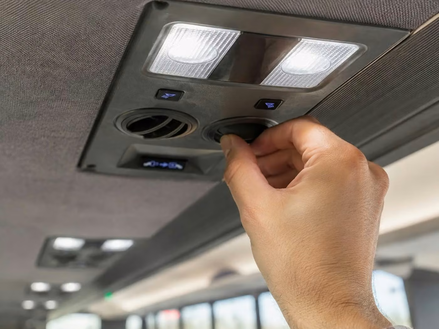brooklyn center 15 passenger minibus air conditioning