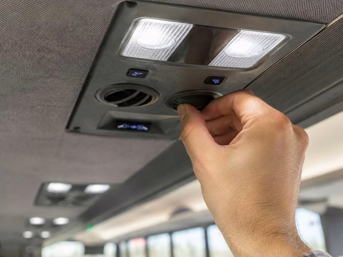 brooklyn center 18 passenger minibus climate control