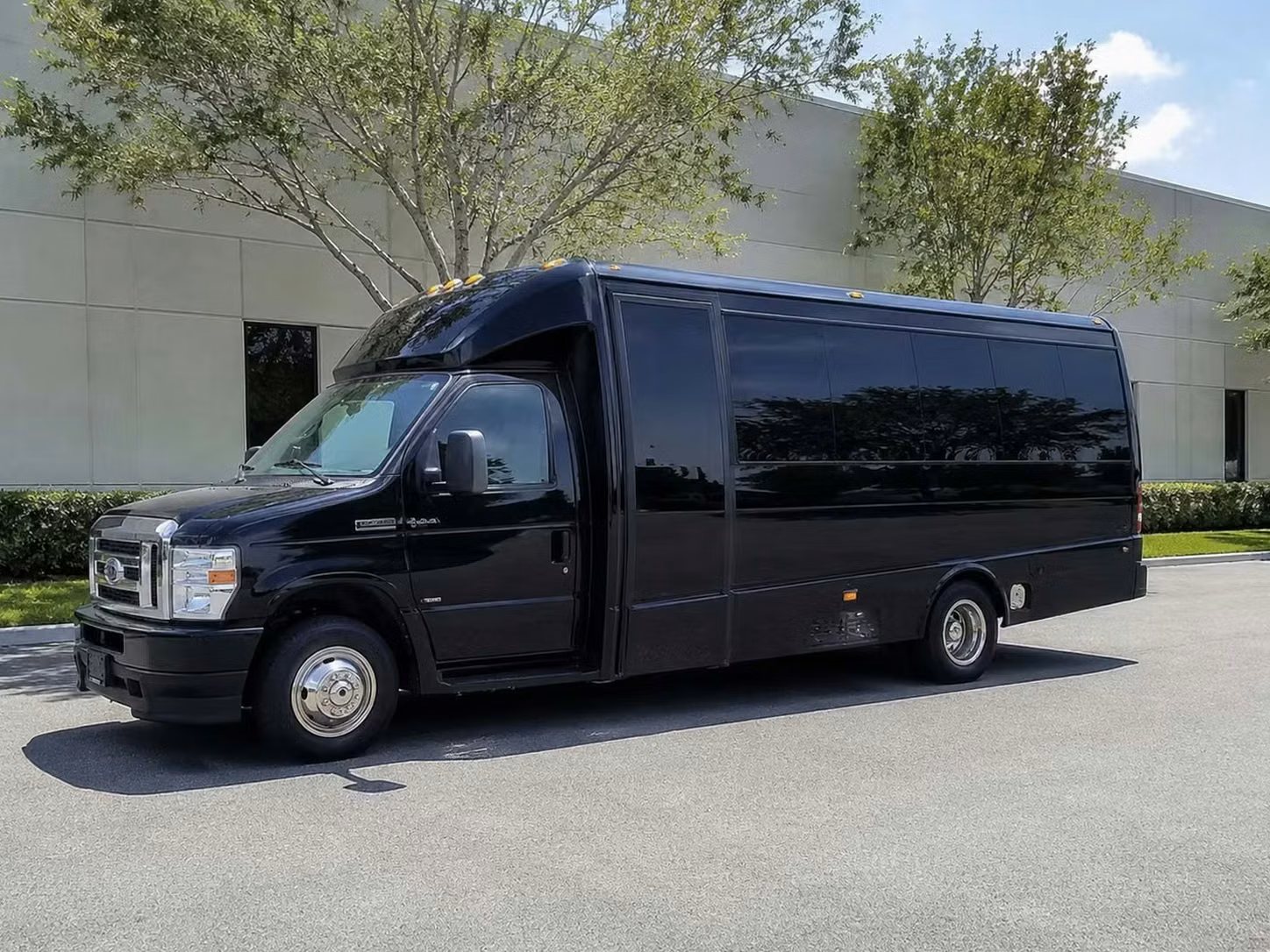 brooklyn center 18 passenger minibus rental