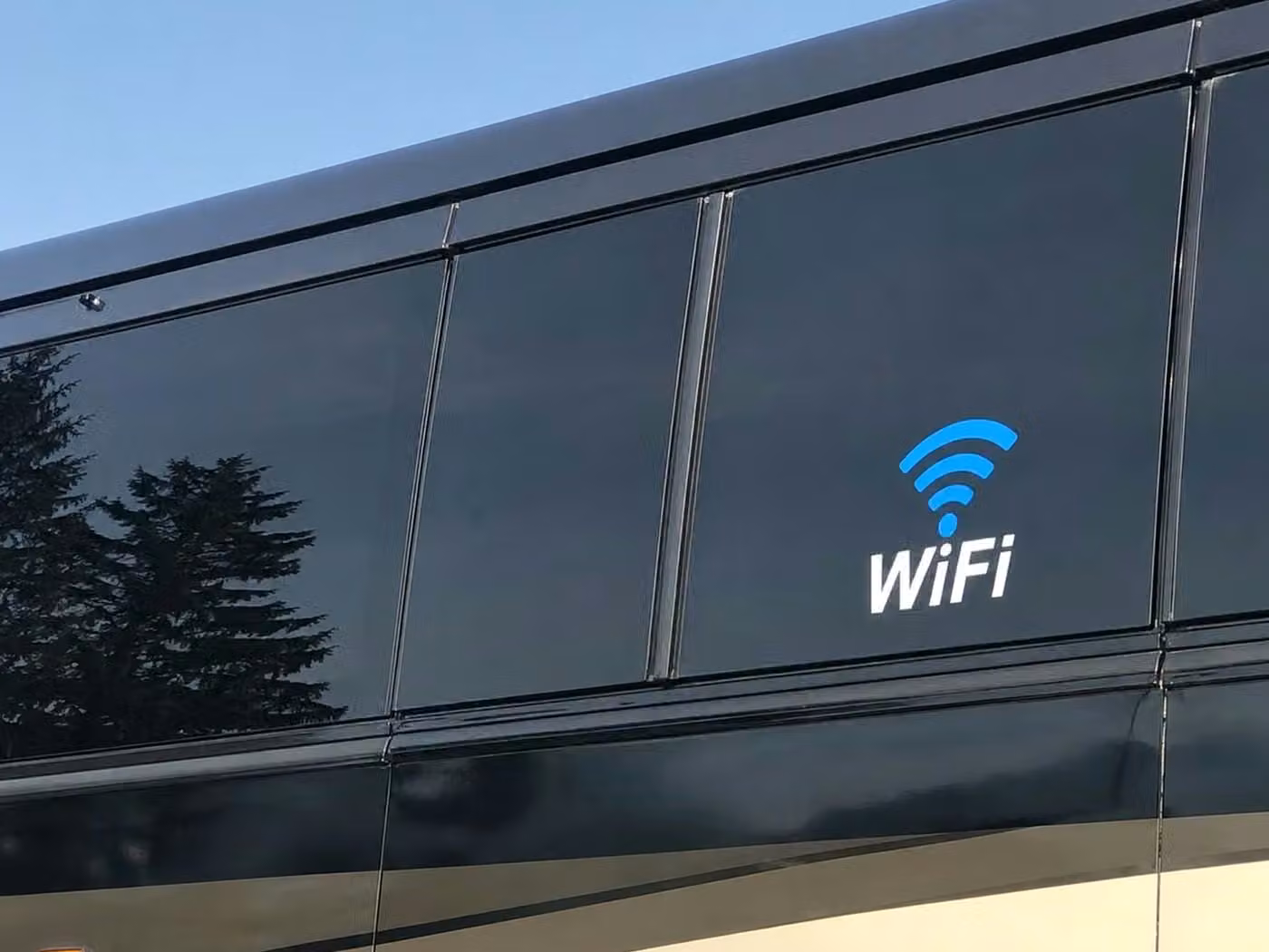 brooklyn center 30 passenger minibus wifi