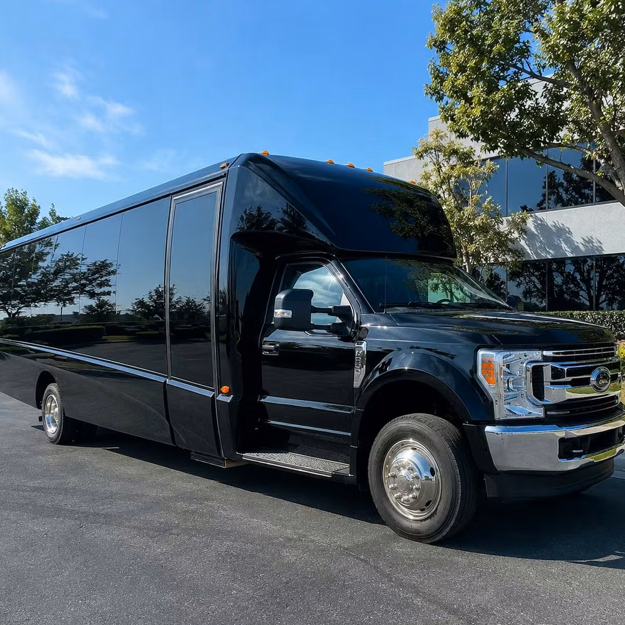 brooklyn center pre prom photo shoot and dinner transfer shuttles in brooklyn center